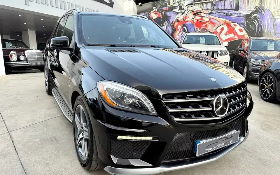 Mercedes-Benz ML 63 AMG 4Matic SpeedshiftFT 7G-TRONIC Performance Package