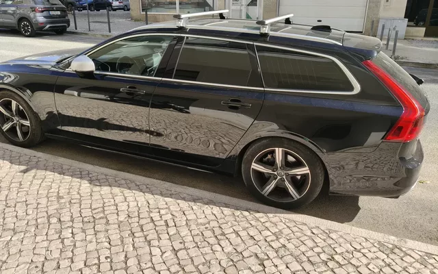 Volvo V90