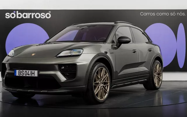 Porsche Macan Electric 4