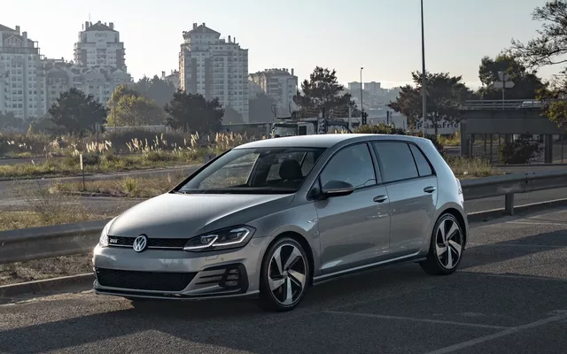 VW Golf GTI (BlueMotion ) DSG