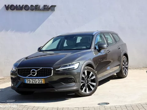Volvo V60 Cross Country 2.0 D4 Momentum Geartronic