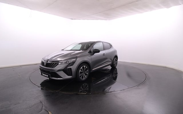 Renault Clio TCe 90 Techno / GPS / Vidros Escurecidos / Cam. Traseira / LED / JLL
