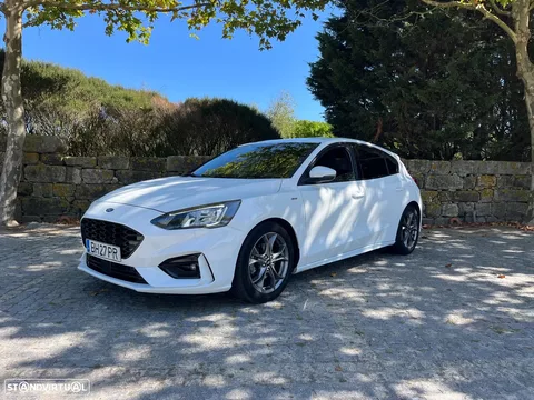 Ford Focus 1.0 EcoBoost Hybrid Aut. ST-LINE