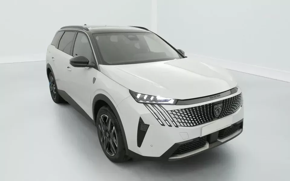 Peugeot 5008 Hybrid 145 e-DCS6 GT Zéro km immatriculé