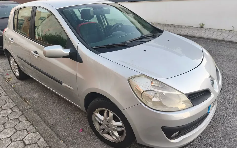 Renault Clio 1.2 16V Rip Curl