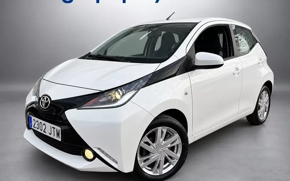 TOYOTA Aygo 1.0 70 x-play