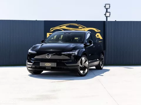 Volvo EX30 69 kWh Single Motor Extended Range Black Edition