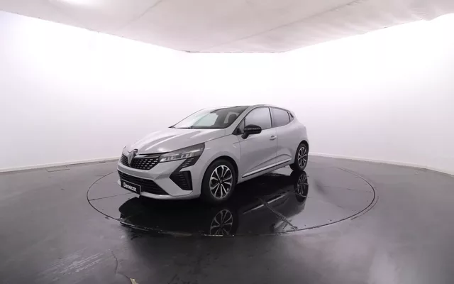 Renault Clio TCe 90 Techno / GPS / Vidros Escurecidos / Cam. Traseira / LED / JLL