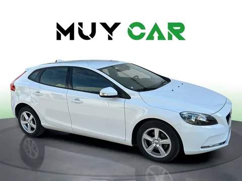 VOLVO V40 V40 D2 Kinetic 120