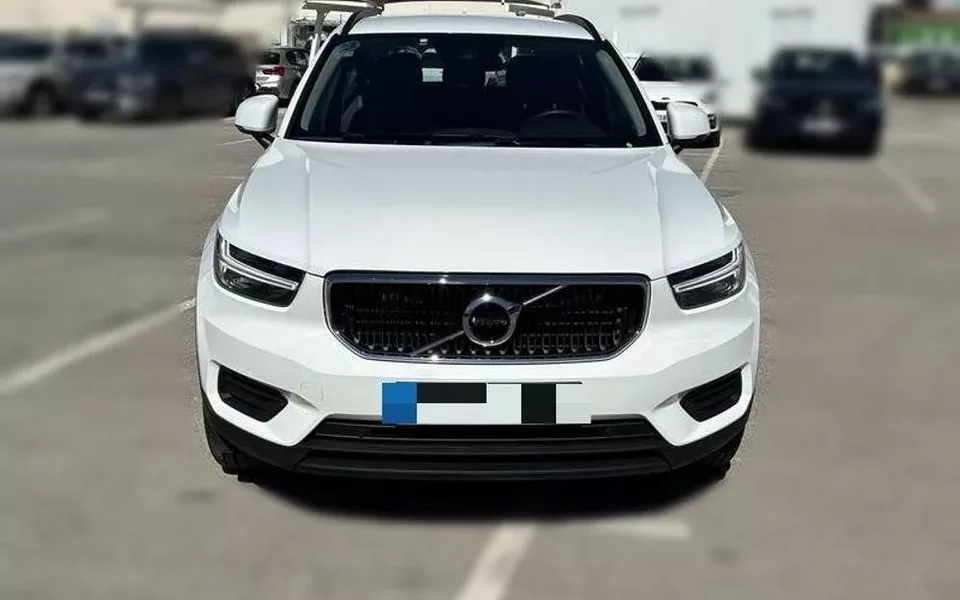 VOLVO XC40 XC40 T2 Momentum Core