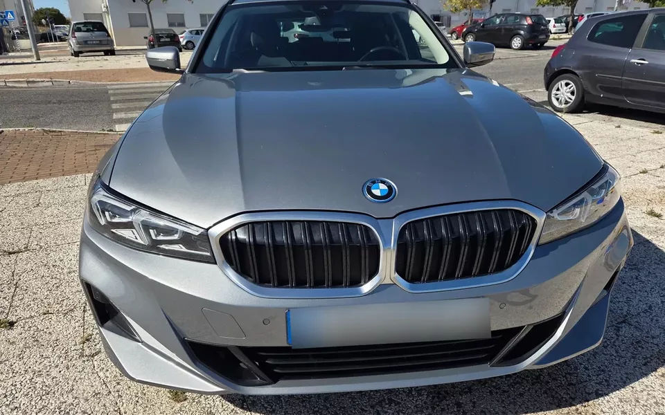 BMW 320
