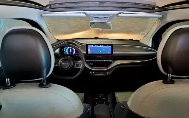 Fiat 500e C 2022 1.6 HDI Attraction