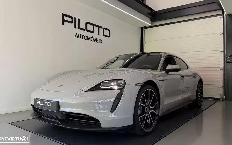 Porsche Taycan Sport Turismo Standard