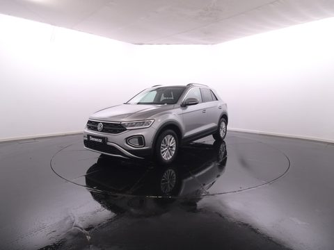 Volkswagen T-Roc 1.0 TSI Life 110cv / Vidros Escurecidos / LED / JLL