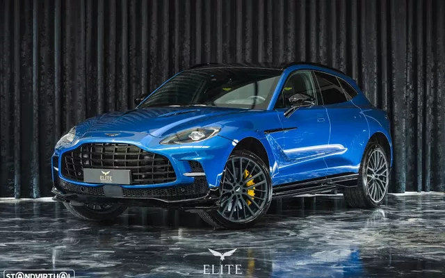 Aston Martin DBX 707