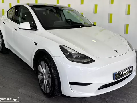 Tesla Model Y Standard RWD
