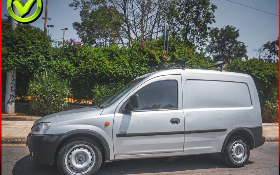 OPEL COMBO 3.000 €