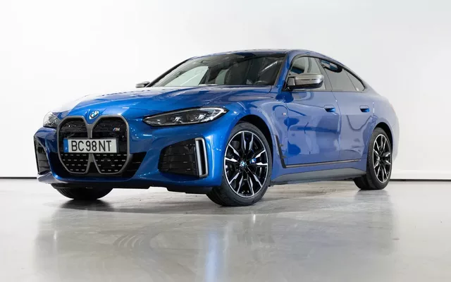 BMW i4