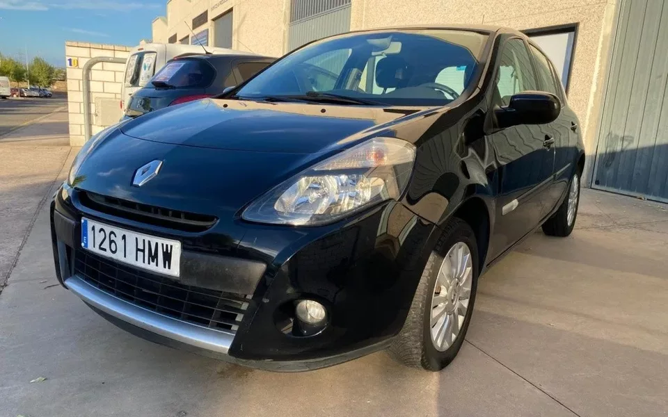RENAULT Clio Clio 1.2 Authentique