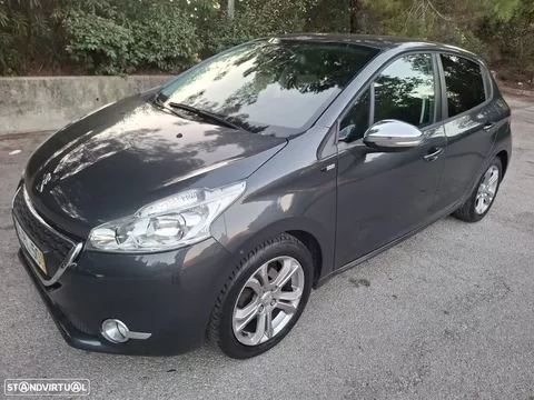 Peugeot 208 1.2 VTi SE Style