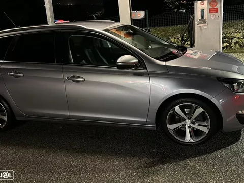 Peugeot 308 SW BlueHDi 120 EAT6 Stop & Start Allure