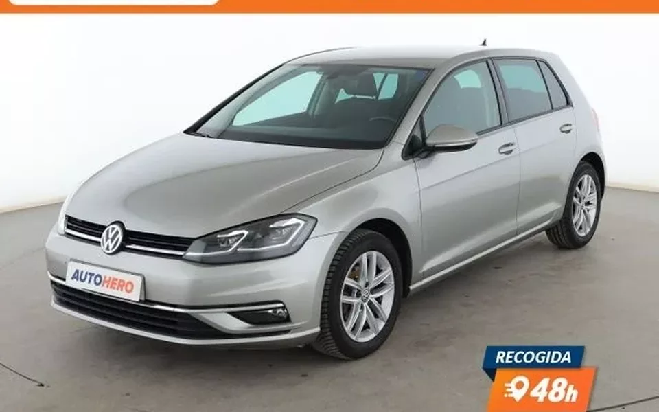 VOLKSWAGEN Golf 1.0 TSI Advance