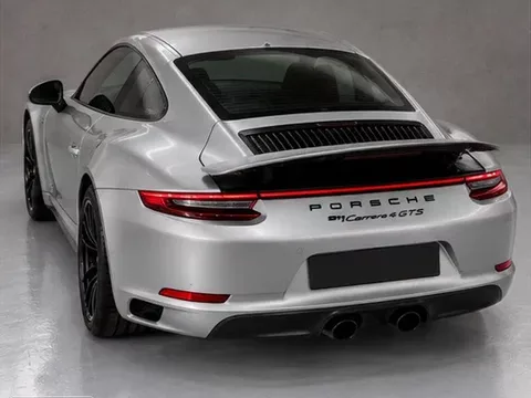 Porsche 911 (991) Carrera 4 GTS PDK