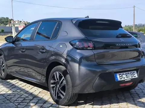 Peugeot 208 2023 1.2 PureTech Allure