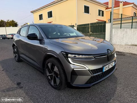 Renault Mégane E-Tech EV60 220hp optimum charge Equilibre