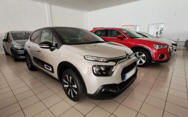Vendido: CITROEN C3 C3 1.2 PURETECH 60KW SHINE 5P - 11500€ en Merida