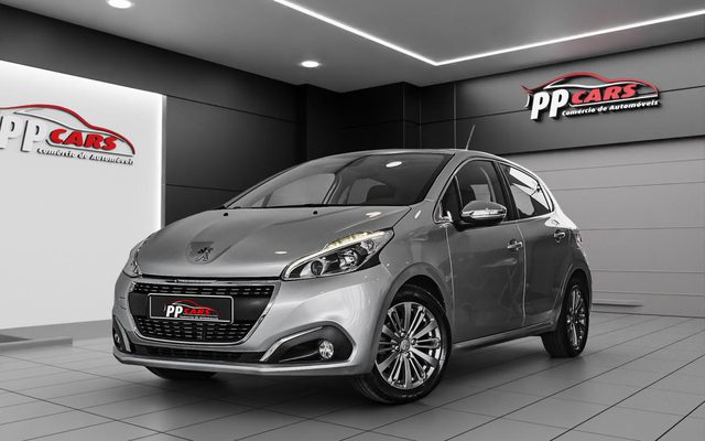 Peugeot 208 1.2 PureTech Signature