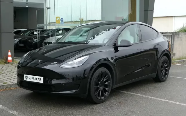 Tesla Model Y Tração Traseira