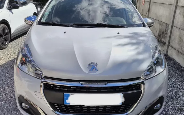 Peugeot 208 PureTech 82 Allure