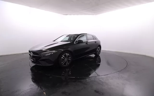 Mercedes-Benz Classe A - 200 Progressive Advanced Cx. Aut. / Vidros Escurecidos
