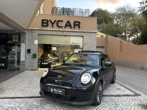 MINI 3 Portas Cooper C Essential