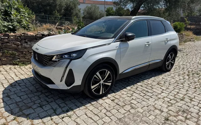 Peugeot 3008 1.5 BlueHDi GT EAT8