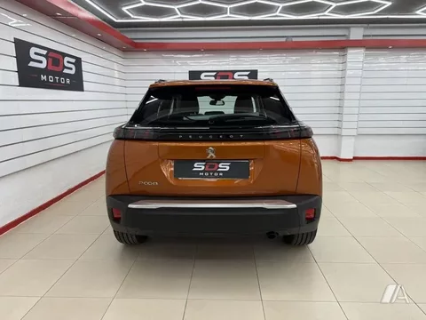 PEUGEOT 2008 2008 1.5BlueHDi S&S Allure 100