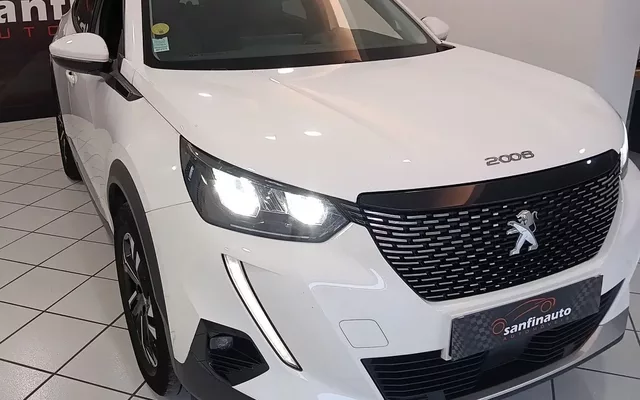 Peugeot 2008 1.5 BlueHDi Allure Pack