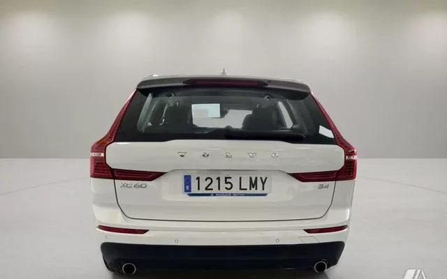 VOLVO XC60 2.0 B4 D Momentum Auto - 28980€ en Coria del rio