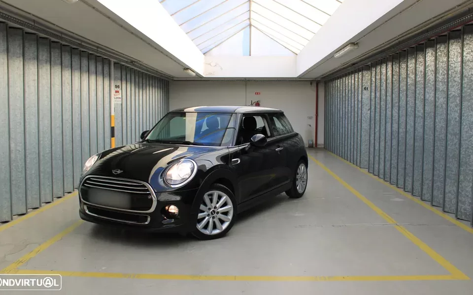 MINI 3 Portas Cooper D Aut. Seven Chili