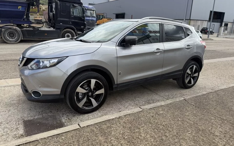 NISSAN Qashqai Qashqai 1.5dCi Tekna 4x2
