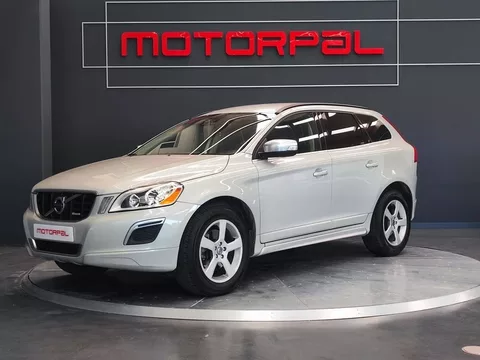 VOLVO XC60 XC60 B5 R-Design AWD Aut.