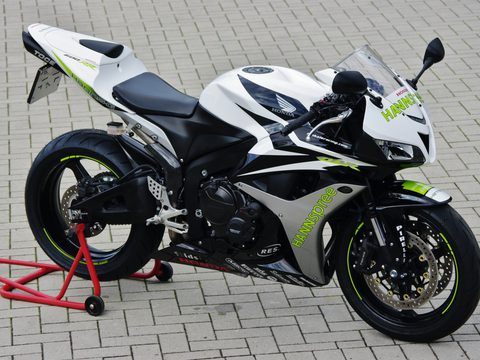 Honda CBR 600 RR Hannspree