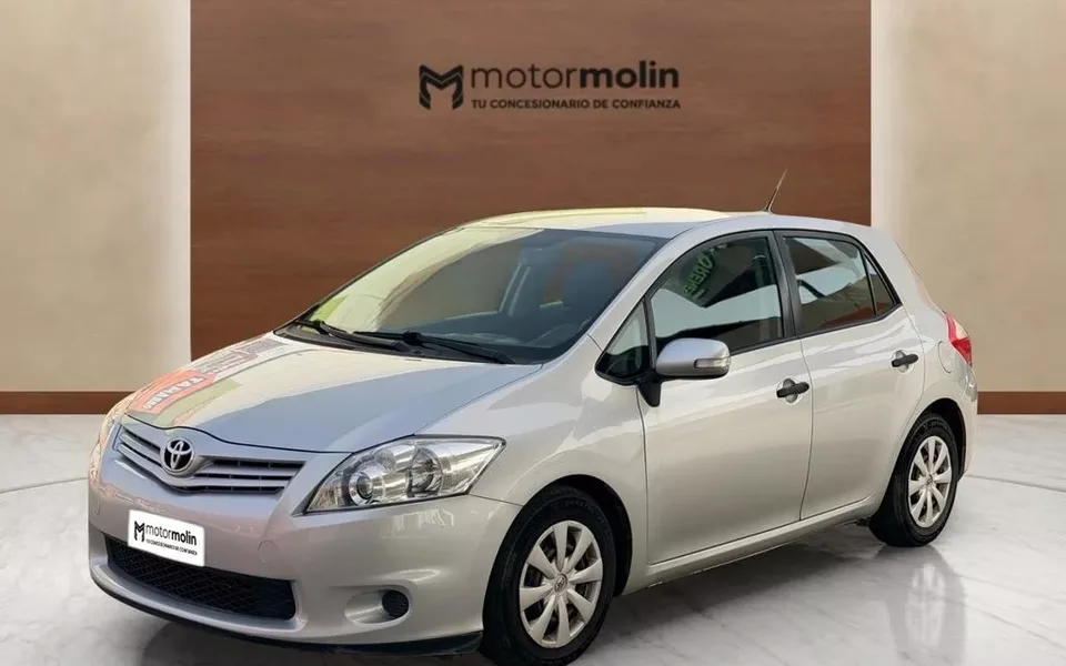 TOYOTA Auris Toyota 1.4 D-4D DPF Active Eco