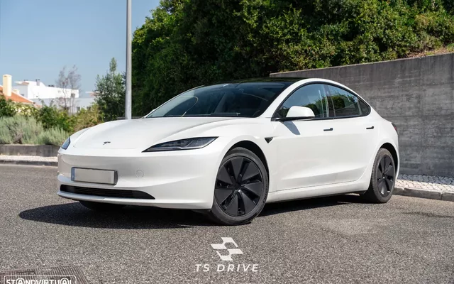 Tesla Model 3 Long Range Tração Integral