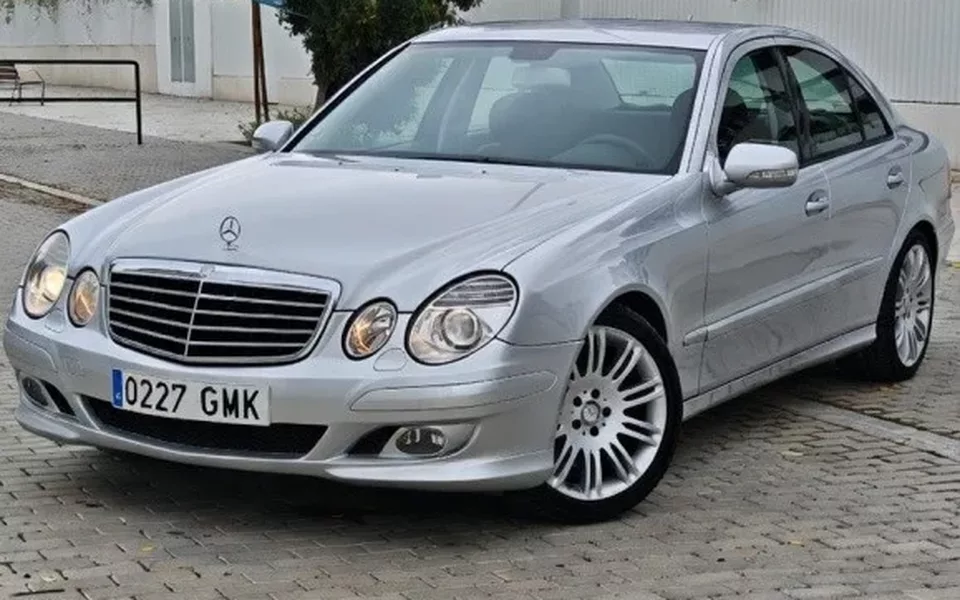 MERCEDES-BENZ Clase E E 220CDI BE Elegance Aut.(9.75) - 9900€ en Granada