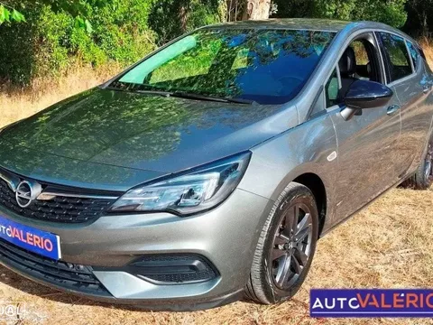 Opel Astra 1.2 T Design & Tech S/S