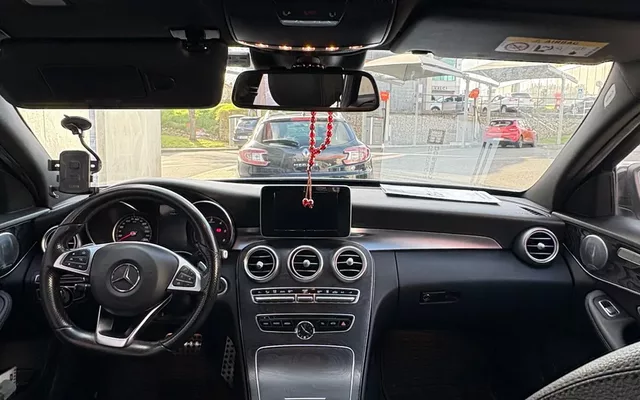 Mercedes-Benz C 250 (BlueTEC) d Station 7G-TRONIC AMG Line