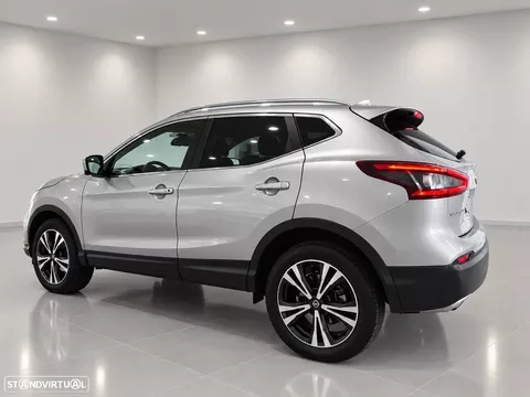 Nissan Qashqai 1.5 dCi N-Connecta J18+Led