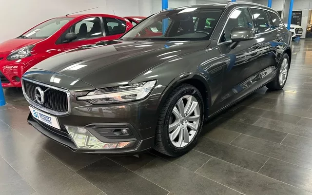 VOLVO V60 V60 D3 Momentum Pro
